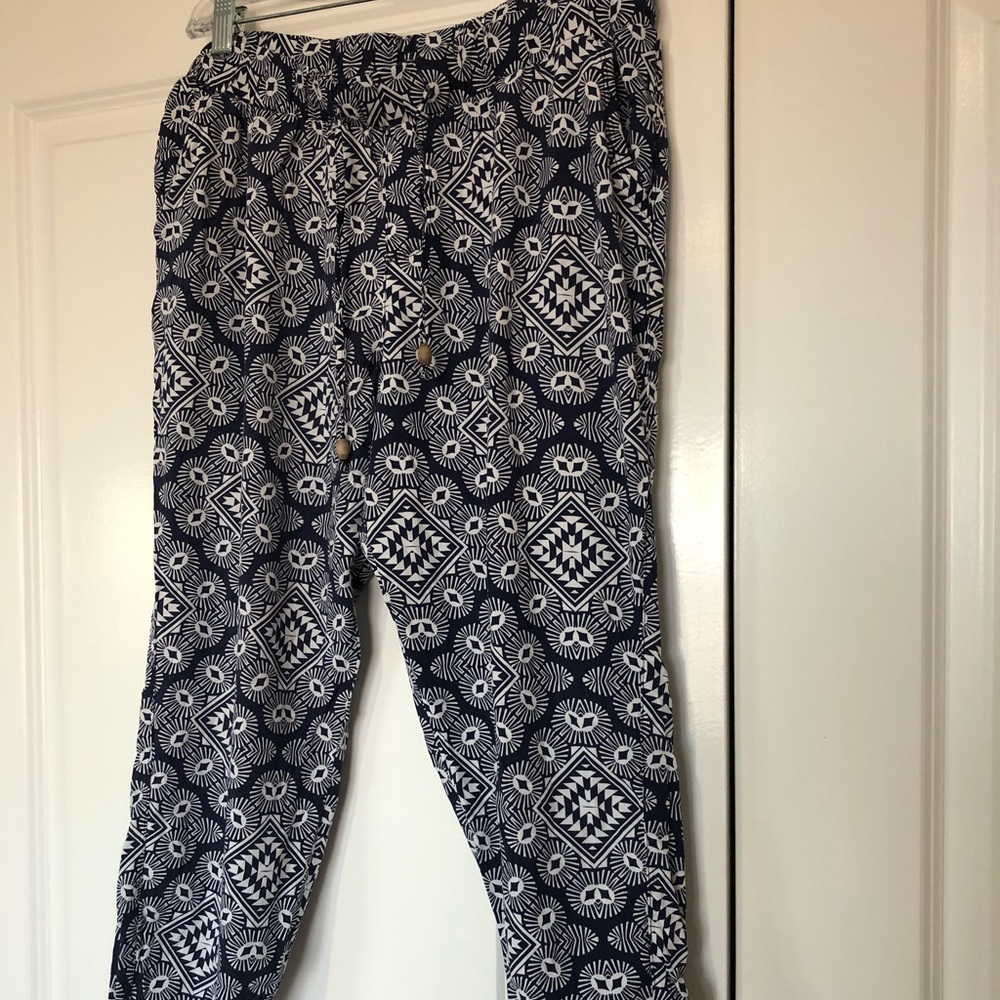 Old Navy Casual Pull-On Tie Waist Pants